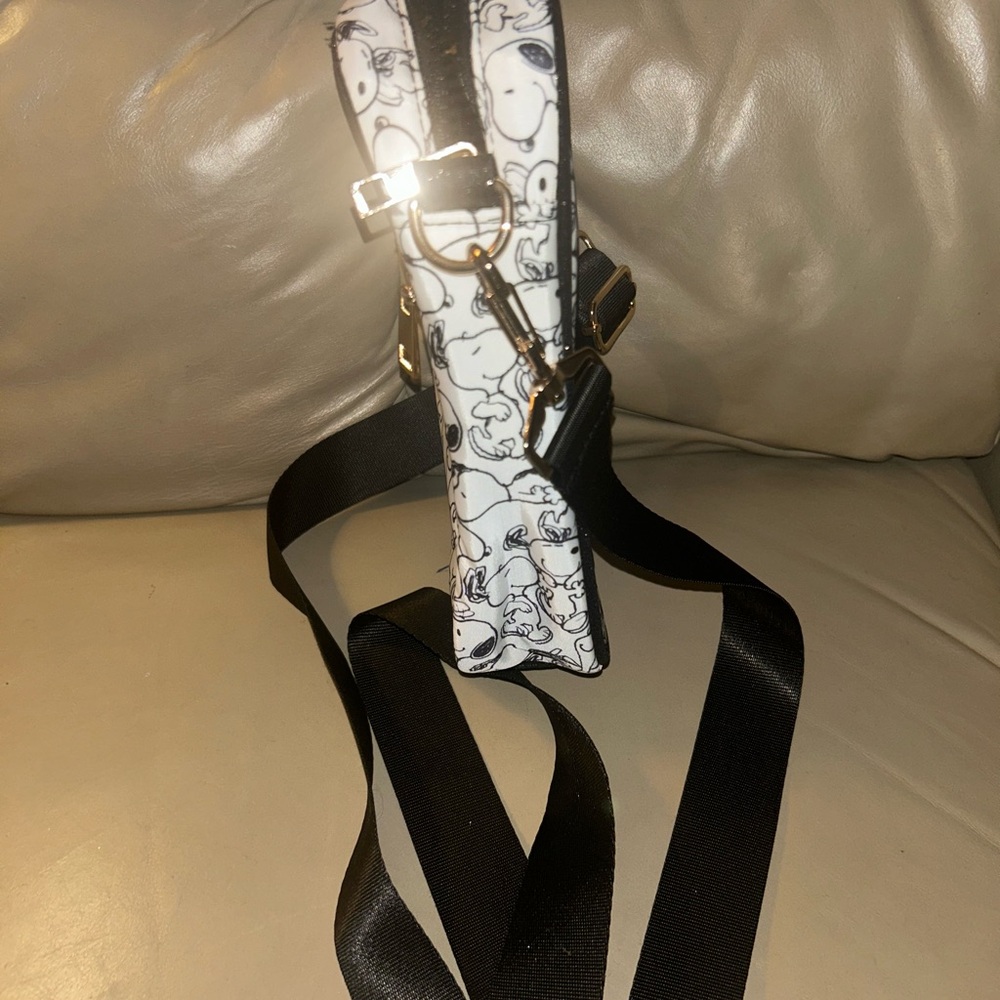 Peanuts Black and White Crossbody Bag - Picture 3 of 4